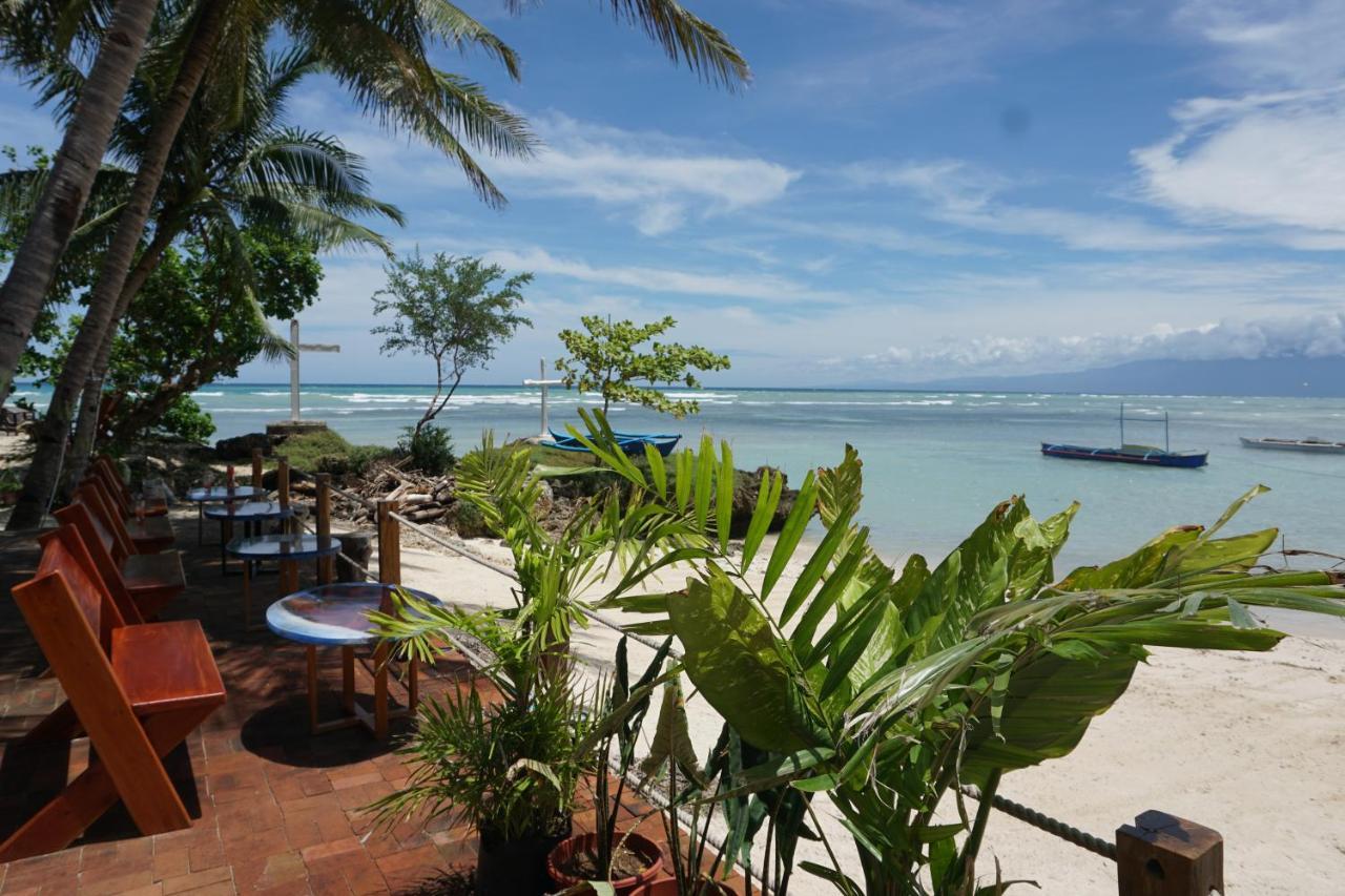 L Cafe Restobar & Lyn'S Guest House San Juan  Exterior foto